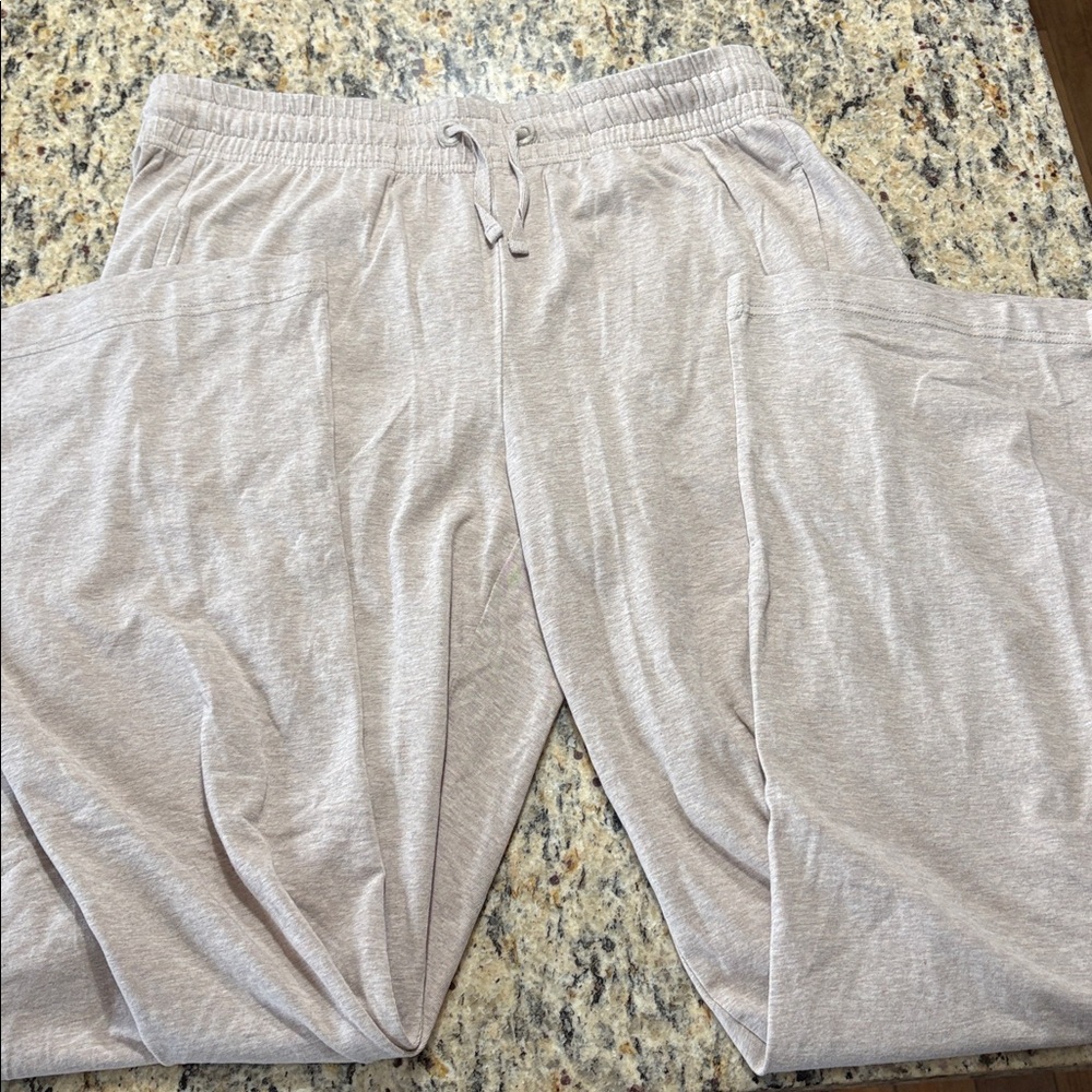 Pact Organic Cool Stretch Lounge Pants - Picture 4 of 7